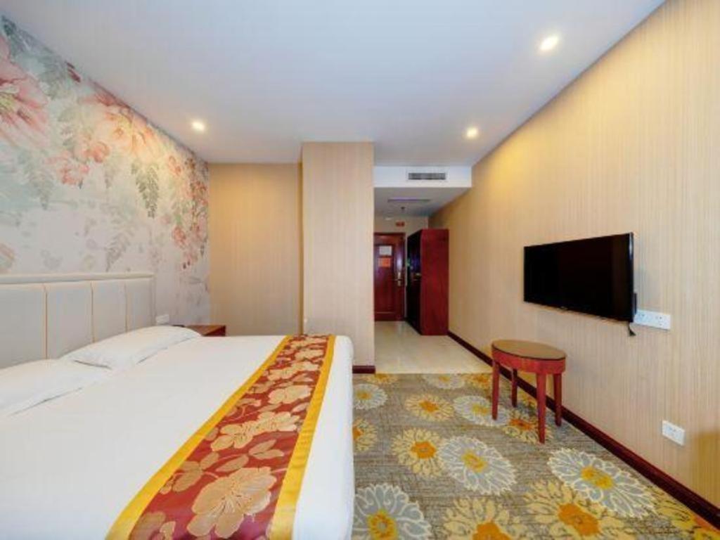 Hotel Junlai Pudong Airport 3*